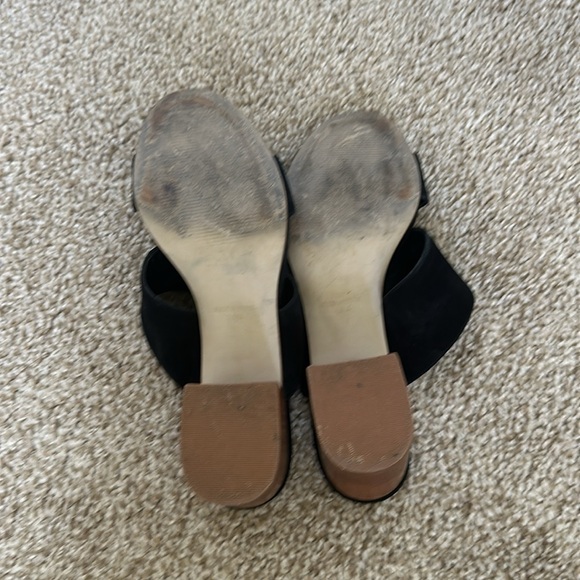 Steve Madden heels - Black Straps and Wooden Heel - Picture 4 of 4